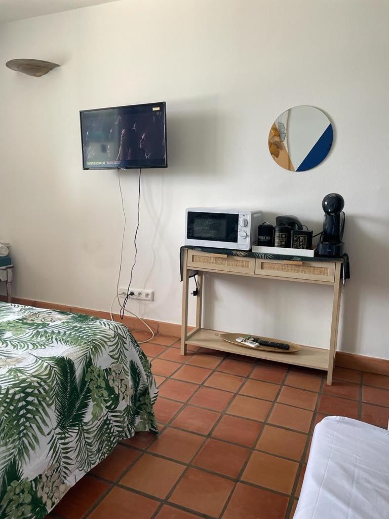 Location Saisonniere Vue Mer A Tartane Ла-Трините Экстерьер фото
